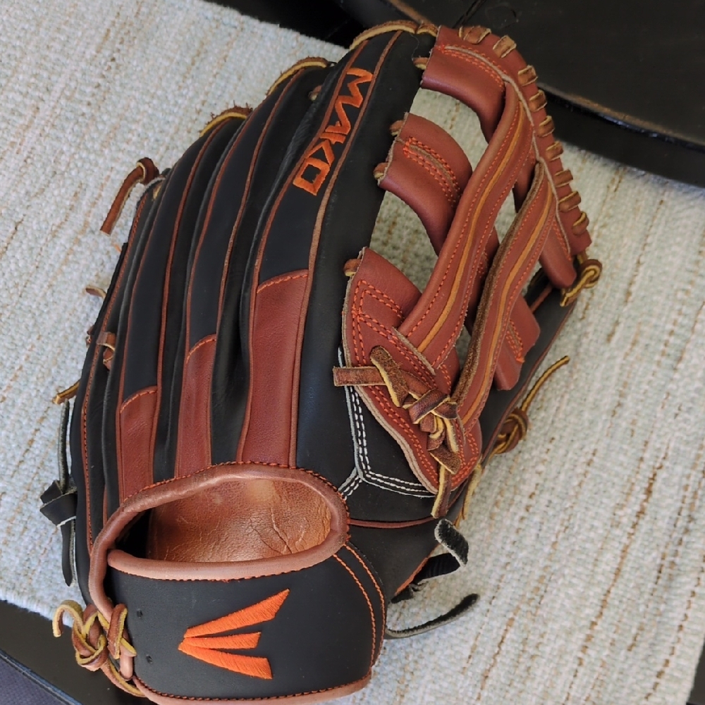 Rare Limited Edition Easton Mako 1275BM Baseball Glove /Mitt